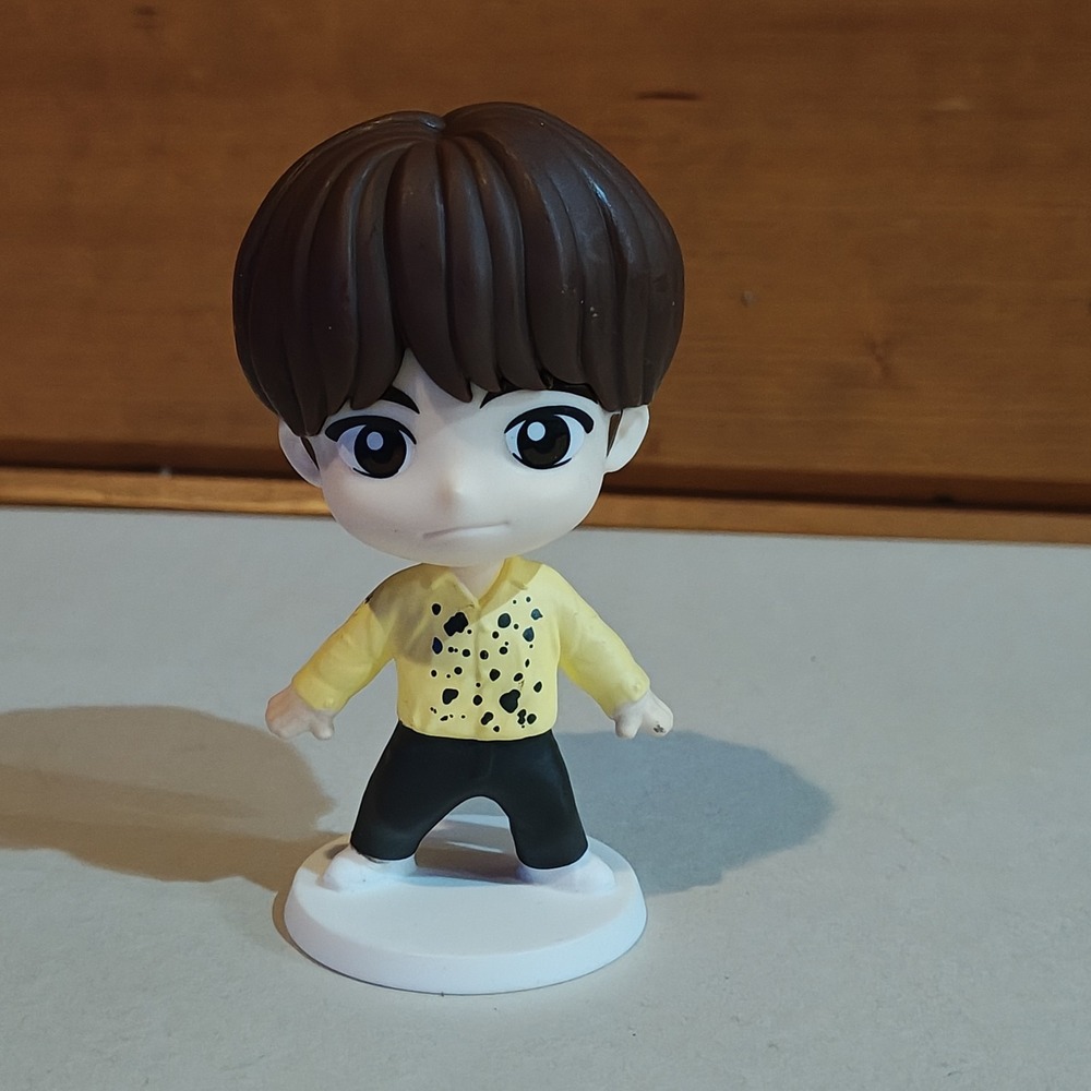 Tiny Tan BTS McDonalds Happy Meal Toy Figure #2 Jin 2025 Cake Topper Moving Head